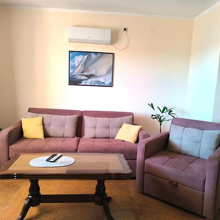 Vladivostok Apartments ติวัต ภายนอก รูปภาพ