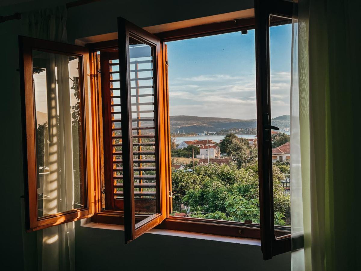 Vladivostok Apartments ติวัต ภายนอก รูปภาพ