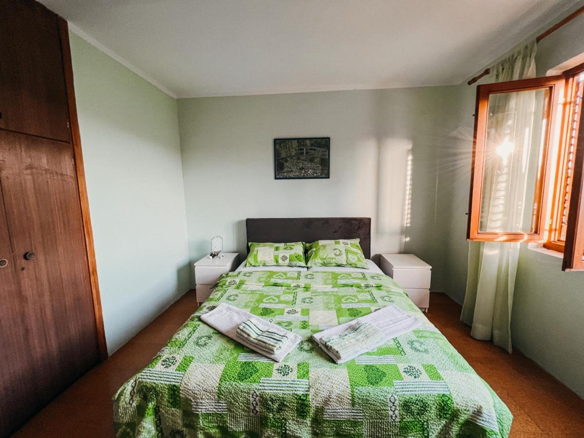 Vladivostok Apartments ติวัต ภายนอก รูปภาพ