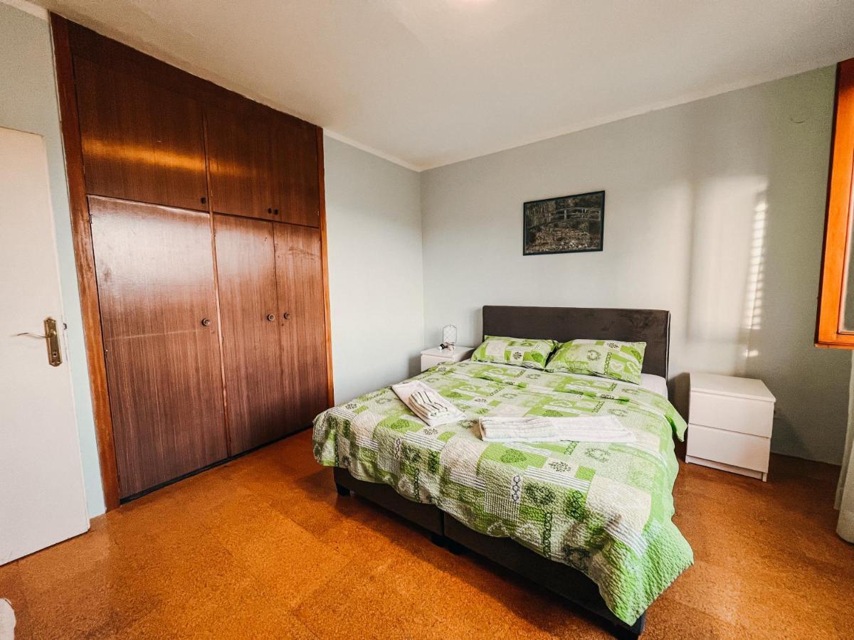 Vladivostok Apartments ติวัต ภายนอก รูปภาพ